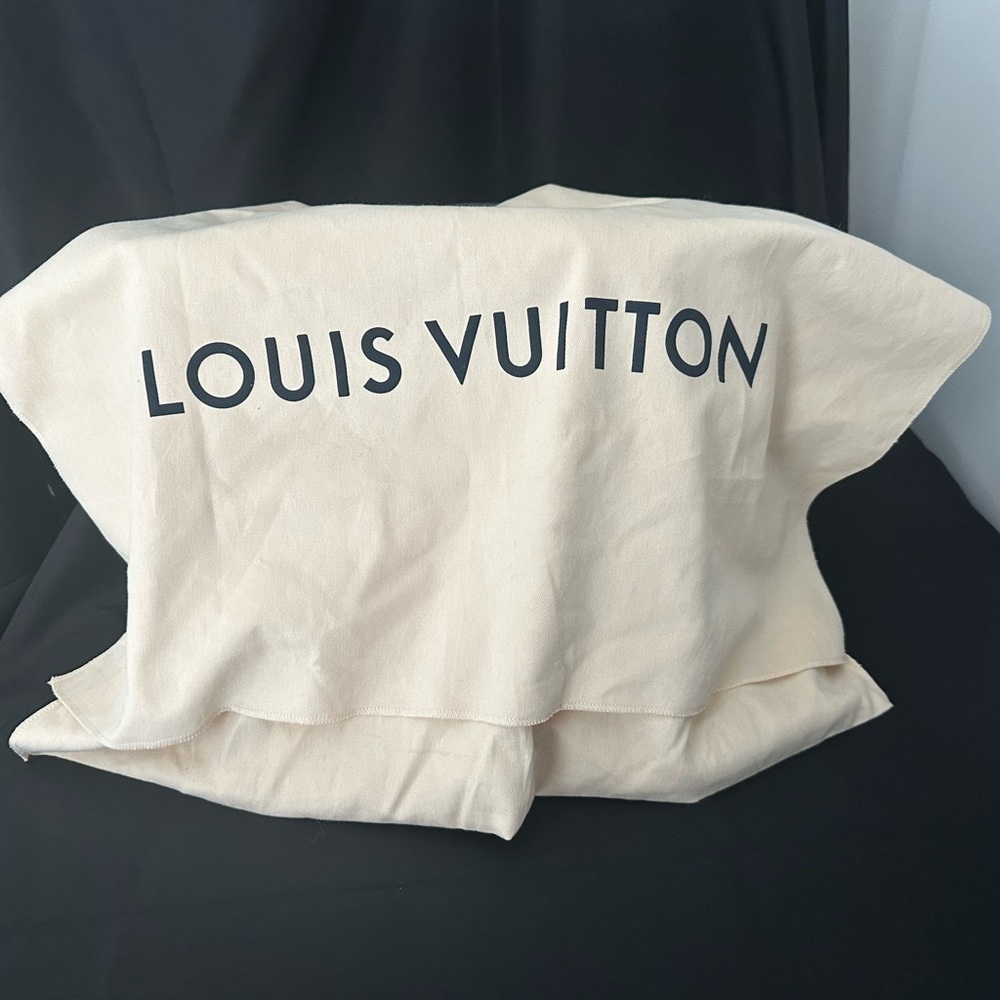 Louis Vuitton Empreinte Monogram Neverfull MM Black Tote - Picture 6 of 8